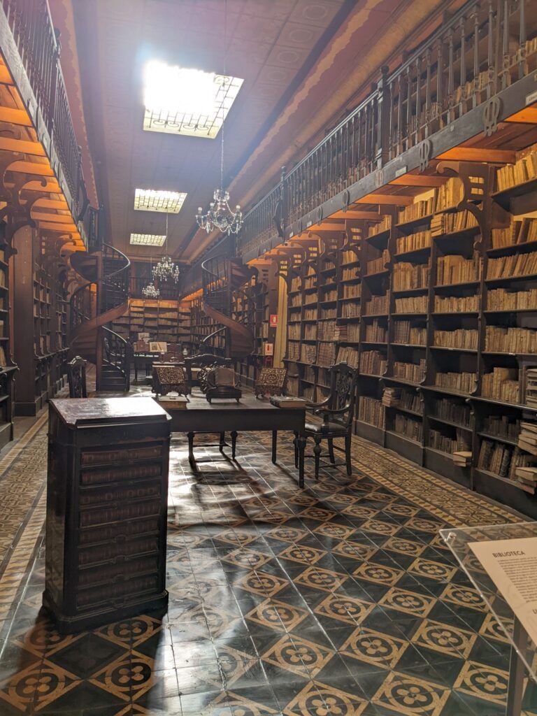 Lima National Library Lima’s Historic Center: The most complete guide - 123 Peru